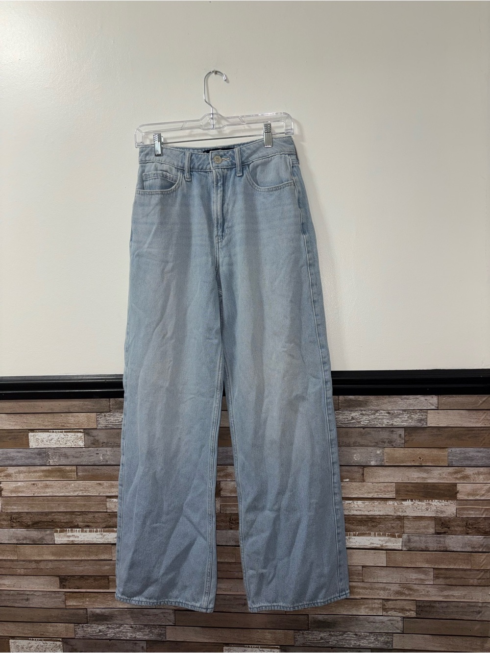 Hollister Wide Leg Baggy Jeans Light Wash Size 2